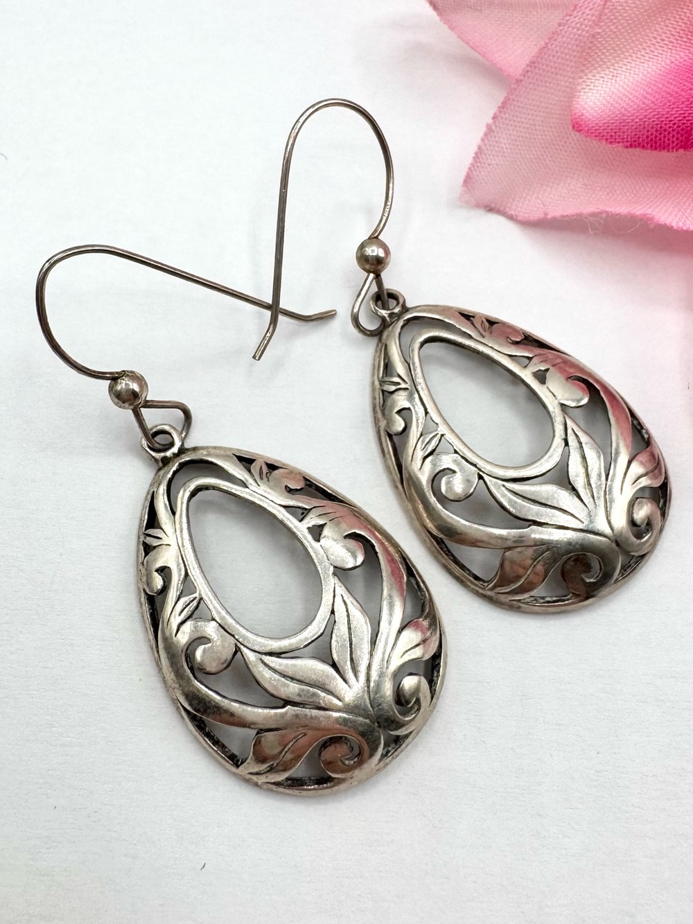 Vintage Jezlaine Silver Filigree Scroll Cutout Earrings Tested